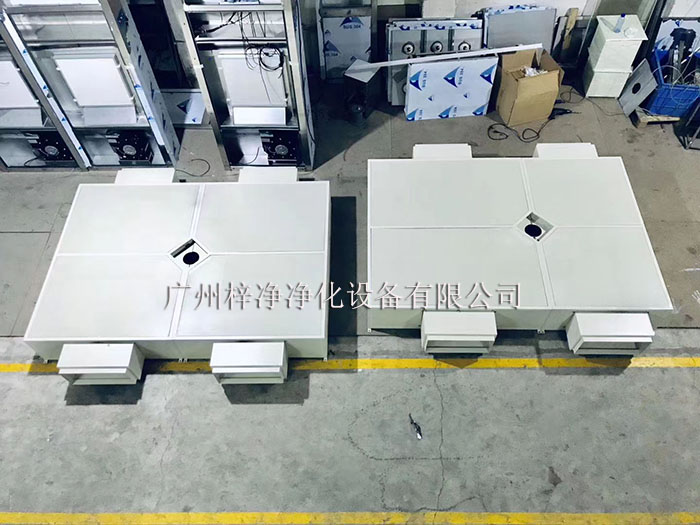 千級(jí)層流送風(fēng)天花可廣泛應(yīng)用于醫(yī)院潔凈手術(shù)室、潔凈病房、潔凈動(dòng)物房等項(xiàng)目。